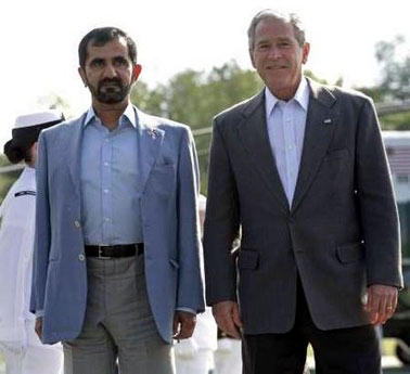 سؤال: فرد کناری بوش کیست؟