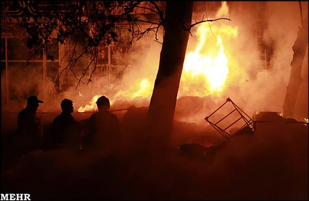 تصاویر: آتش‌سوزی در بازار بزرگ تهران