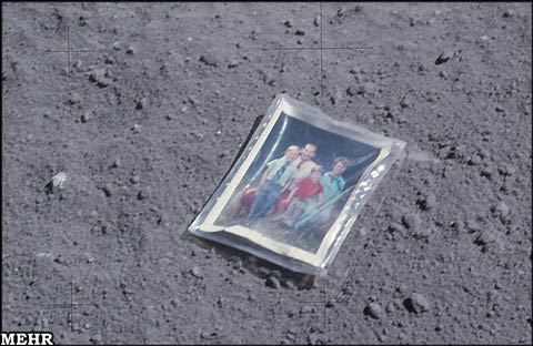 تصویر: عکس خانوادگی روی ماه!
