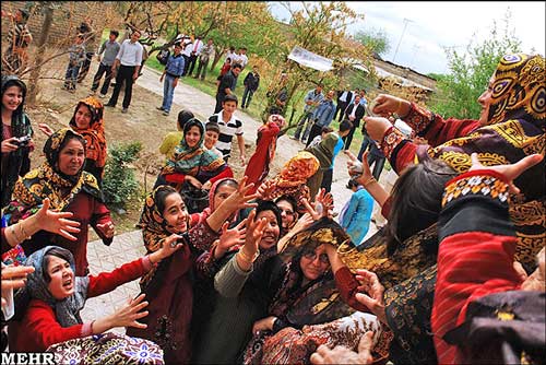 تصاویر جالب از جشن ازدواج ترکمن‌ها