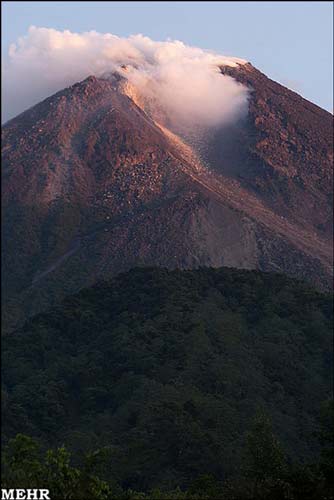 تصاویر: فوران آتشفشان در اندونزی www.TAFRIHI.com