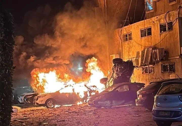 روز شانزدهم/دشمن با پهپاد کپیشده به اهداف غیرموجه همسایگان حمله میکند/ بروزرسانی می شود روز شانزدهم/دشمن با پهپاد کپیشده به اهداف غیرموجه همسایگان حمله میکند/ بروزرسانی می شود