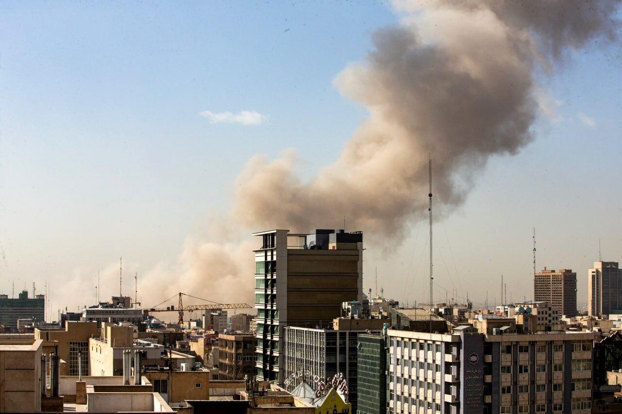 روز شانزدهم/موج ۵۴ عملیات وعده صادق ۴/شلیک موشک استراتژیک و سوخت جامد سجیل علیه مراکز عملیات هواپایه رژیم / بروزرسانی می شود روز شانزدهم/موج ۵۴ عملیات وعده صادق ۴/شلیک موشک استراتژیک و سوخت جامد سجیل علیه مراکز عملیات هواپایه رژیم / بروزرسانی می شود