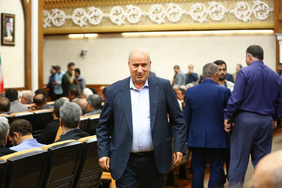 استقلال ارکان قضایی فدراسیون فوتبال زیر سؤال؛ تناقض در دستور تاج با اساسنامه استقلال ارکان قضایی فدراسیون فوتبال زیر سؤال؛ تناقض در دستور تاج با اساسنامه
