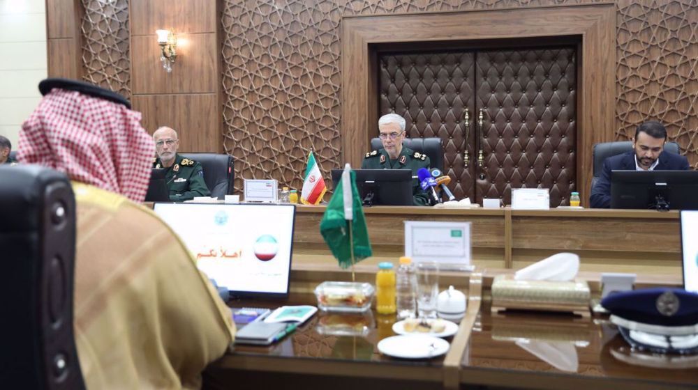 Saudi Arabia, Iran stress willingness to expand military ties