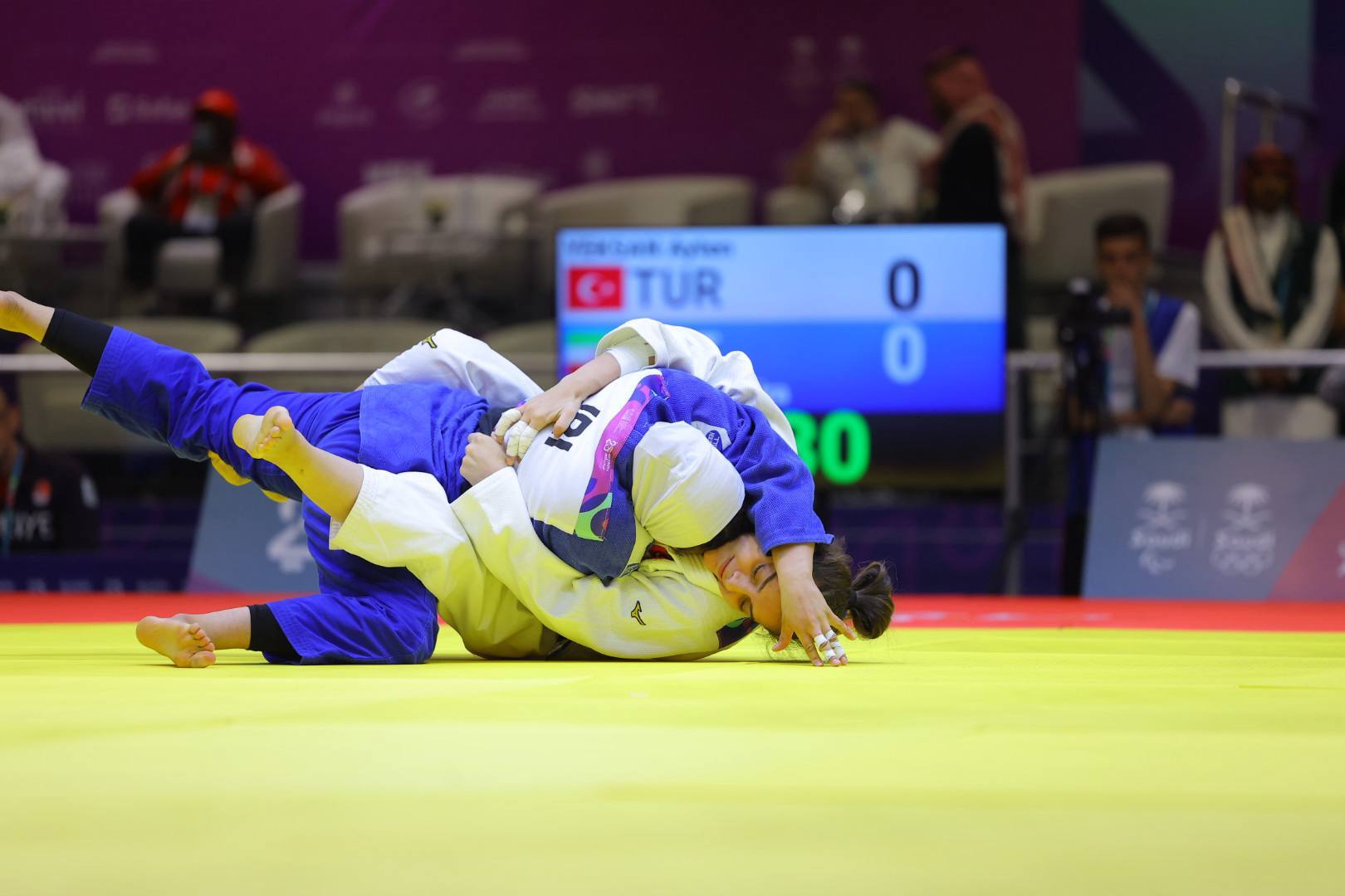 زنده از عربستان| پیروزی تنیس روی میز زنان/ صعود ۳ شناگر به نیمهنهایی زنده از عربستان| پیروزی تنیس روی میز زنان/ صعود ۳ شناگر به نیمهنهایی