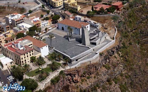 قدیمی و جدید: پلازا اسپانا در آدیخه، اسپانیا- طراح: گروه معماری منیس اس‌ال‌پی